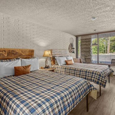 Stonegate Lodge 2 Queen Beds Fast Wifi 50" Tv Salt Water Pool Room #207 Eureka Springs Ngoại thất bức ảnh