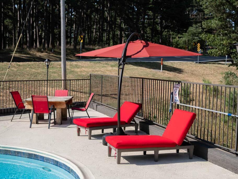 Stonegate Lodge 2 Queen Beds Fast Wifi 50" Tv Salt Water Pool Room #207 Eureka Springs Ngoại thất bức ảnh