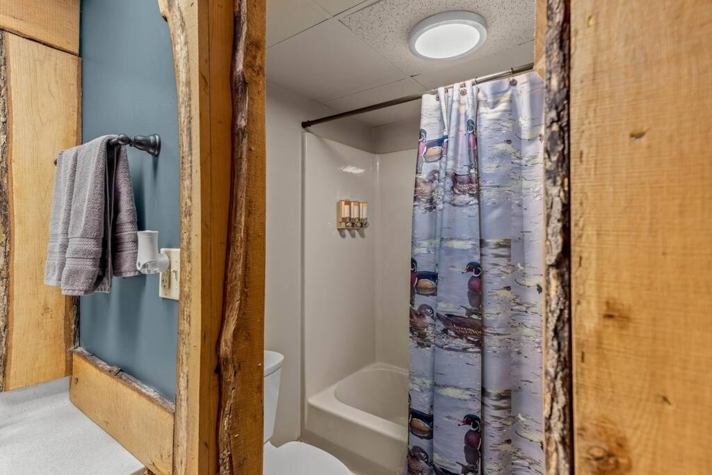 Stonegate Lodge 2 Queen Beds Fast Wifi 50" Tv Salt Water Pool Room #207 Eureka Springs Ngoại thất bức ảnh